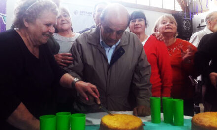 Volvieron los ‘cumpleaños  comunitarios’ y festejaron en Villa Mitre