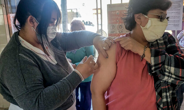 PBA: ‘Aún resta vacunar casi a un 40 por ciento de la primera línea de la salud’