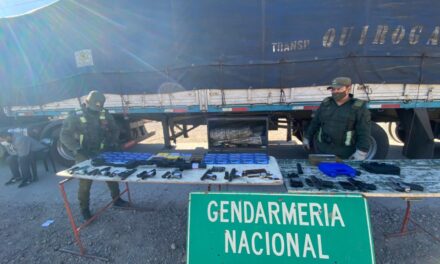 USPALLATA: GENDARMERÍA SECUESTRA CARGAMENTO DE ARMAS Y MUNICIONES